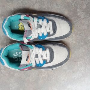 Gently used Nike air sprung for toddler girl size 11C